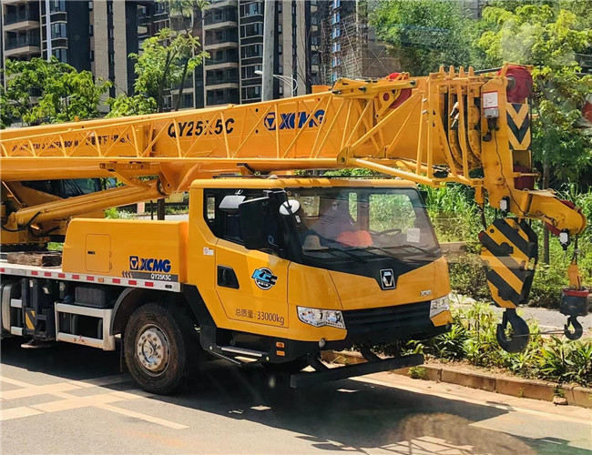 长沙市大件设备吊装租赁吊车